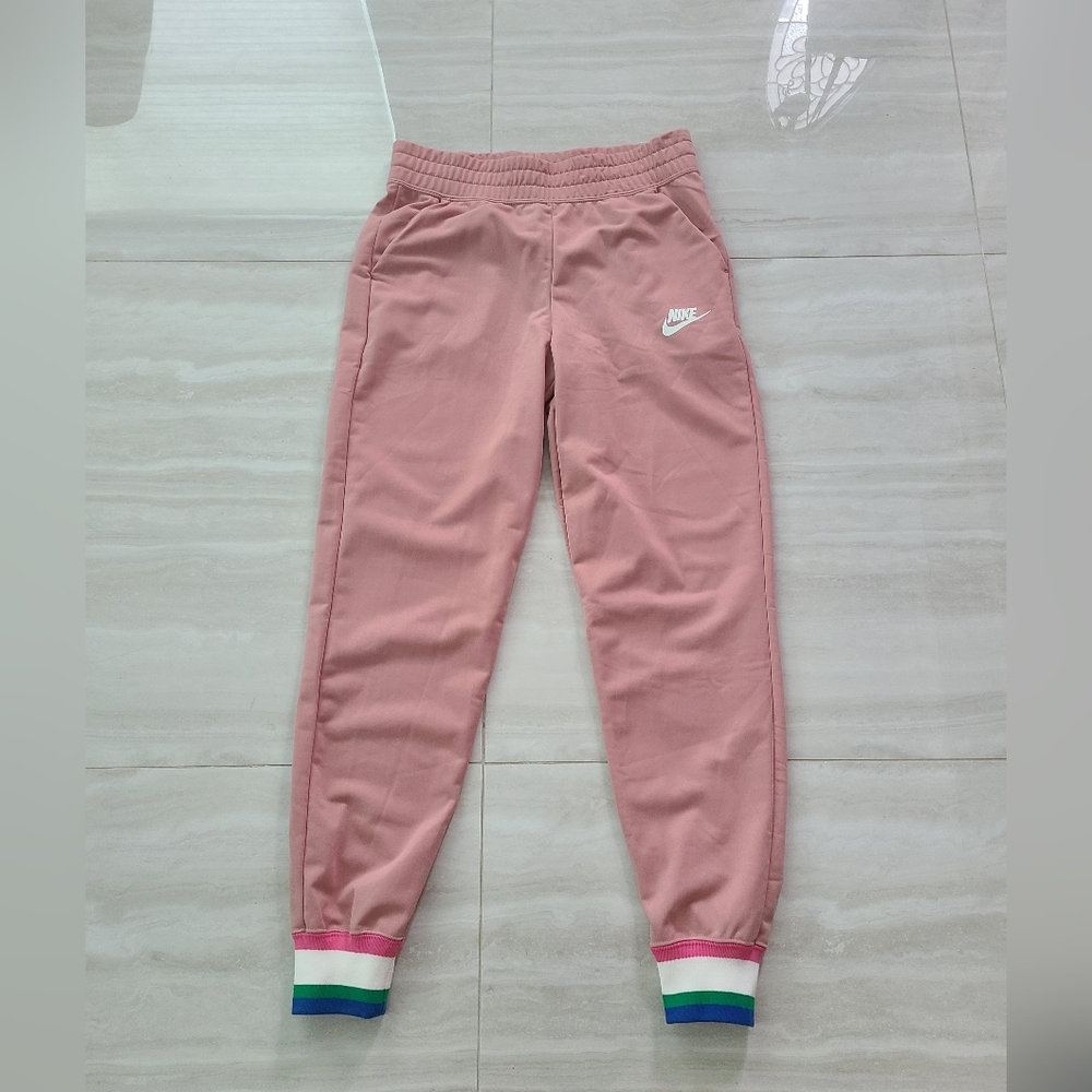 Nike Joggers Small